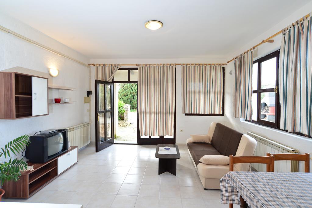 Apartments Elsa 534 Štinjan Kültér fotó